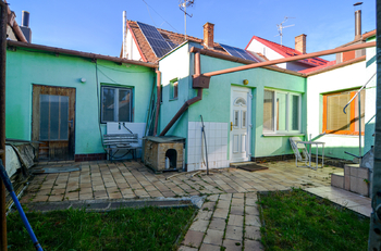 dvůr - Prodej domu 100 m², Podivín