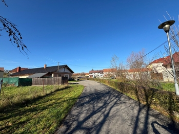 Prodej pozemku 579 m², Veletiny