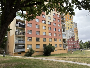 Prodej bytu 2+1 v osobním vlastnictví 62 m², Chomutov