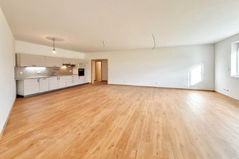 Pronájem kancelářských prostor 100 m², Praha 5 - Hlubočepy