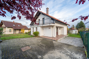 Prodej domu 146 m², Dolní Bousov