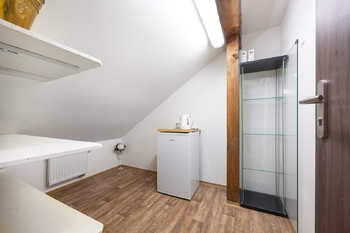 Pronájem obchodních prostor 69 m², Praha 9 - Běchovice
