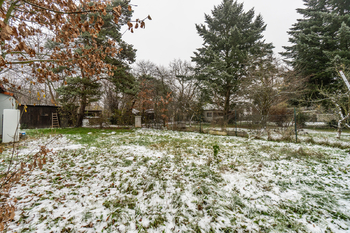 Prodej pozemku 1678 m², Praha 9 - Klánovice