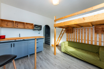 Prodej bytu 1+kk v osobním vlastnictví 20 m², Praha 5 - Hlubočepy
