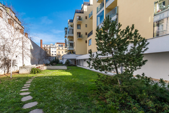 Pronájem bytu 2+kk v osobním vlastnictví 50 m², Praha 7 - Holešovice