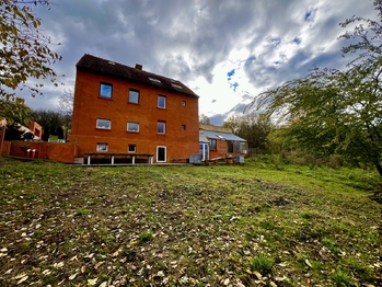 Prodej domu 371 m², Višňová
