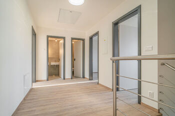 ilustrativní fotografie z II. etapa výstavby - Prodej domu 165 m², Buštěhrad