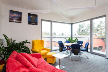 Pronájem kancelářských prostor 364 m², Praha 4 - Hodkovičky