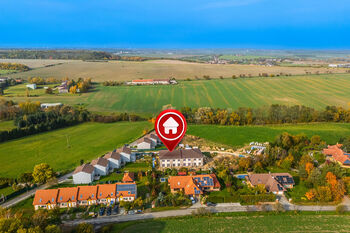 snímek z dronu - Prodej bytu 5+kk v osobním vlastnictví 165 m², Buštěhrad