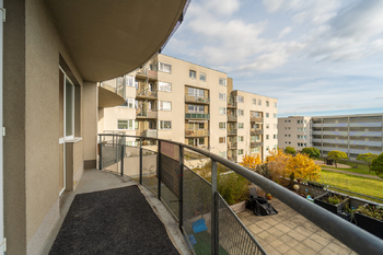 Prodej bytu 2+kk v osobním vlastnictví 69 m², Praha 9 - Černý Most