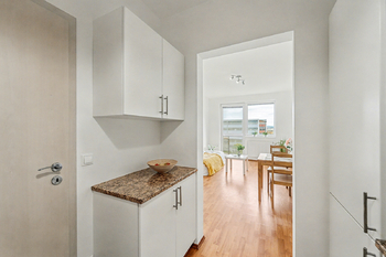 Prodej bytu 2+kk v osobním vlastnictví 69 m², Praha 9 - Černý Most