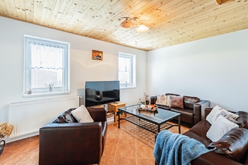 Obývací pokoj. - Pronájem domu 73 m², Rodvínov