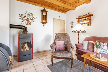 Obývací pokoj. - Prodej domu 109 m², Kamenný Malíkov