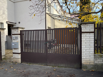 Pronájem garáže 20 m², Praha 4 - Záběhlice