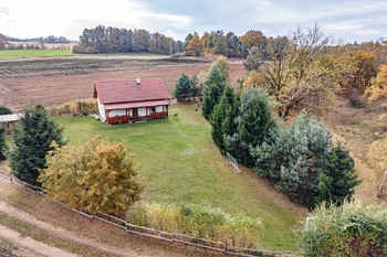Pohled z dronu. - Pronájem chaty / chalupy 73 m², Rodvínov