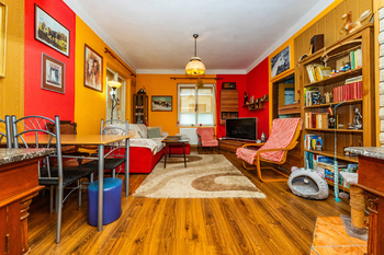 Obývací pokoj - Prodej nájemního domu 232 m², Mnichovo Hradiště