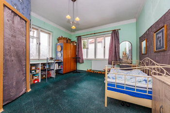 Ložnice - Prodej nájemního domu 232 m², Mnichovo Hradiště