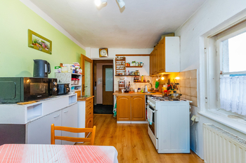 Kuchyň - Prodej nájemního domu 232 m², Mnichovo Hradiště