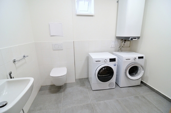 technická místnost s WC 6,4 m2 - Prodej bytu 4+kk v osobním vlastnictví 126 m², Český Krumlov