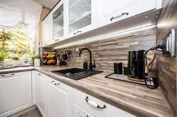 Dostatek prostoru v kuchyni - Prodej bytu 3+1 v družstevním vlastnictví 72 m², Teplice