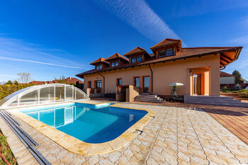 Prodej domu 636 m², Chlumčany