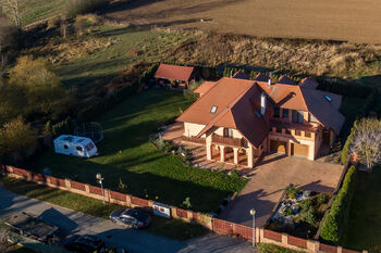 Prodej domu 636 m², Chlumčany