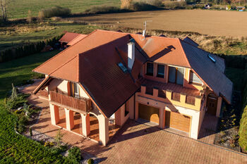 Prodej domu 636 m², Chlumčany