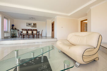 Prodej domu 636 m², Chlumčany