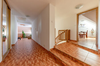 Prodej domu 636 m², Chlumčany