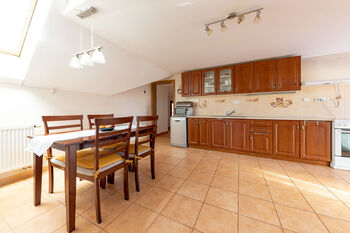 Prodej domu 636 m², Chlumčany