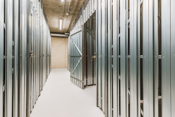 Sklepní kóje - Pronájem bytu 1+kk v osobním vlastnictví 38 m², Praha 5 - Smíchov