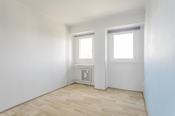 Aktuální stav Dětského pokoje - Prodej bytu 3+1 v osobním vlastnictví 61 m², Mladá Boleslav