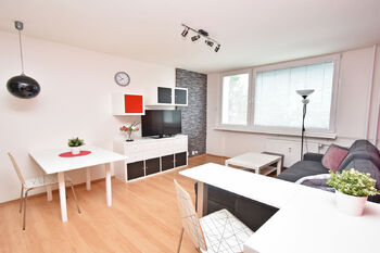 Prodej bytu 2+kk v osobním vlastnictví 50 m², Praha 6 - Vokovice