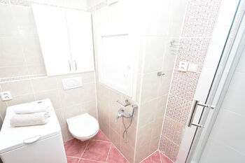 Prodej bytu 2+kk v osobním vlastnictví 50 m², Praha 6 - Vokovice