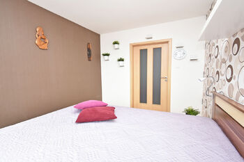 Prodej bytu 2+kk v osobním vlastnictví 50 m², Praha 6 - Vokovice