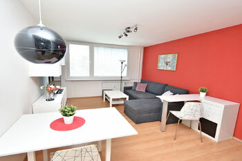 Prodej bytu 2+kk v osobním vlastnictví 50 m², Praha 6 - Vokovice