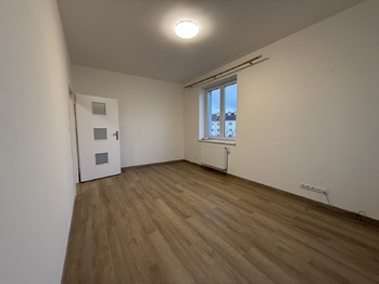 Pronájem bytu 2+1 v osobním vlastnictví 71 m², Praha 10 - Vršovice