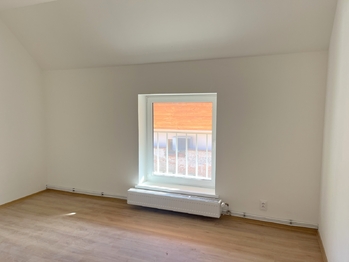 Pokoj - Prodej domu 235 m², Hořín