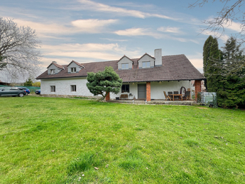 Prodej domu 175 m², Klučenice