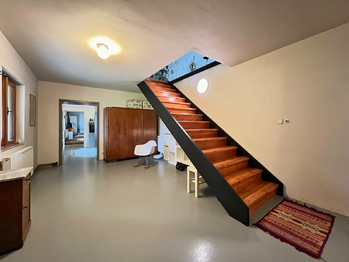 Prodej domu 175 m², Klučenice