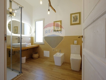 Prodej domu 200 m², Pula