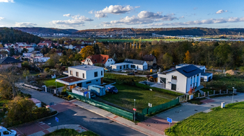 Prodej pozemku 754 m², Praha 5 - Zbraslav