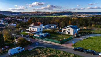 Prodej pozemku 754 m², Praha 5 - Zbraslav