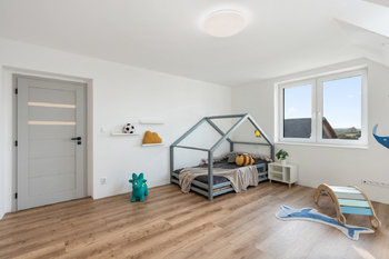 Dětský pokoj - Prodej domu 316 m², Dřísy