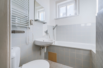 Prodej bytu 1+kk v osobním vlastnictví 23 m², Praha 10 - Strašnice