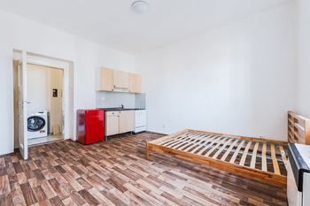Prodej bytu 1+kk v osobním vlastnictví 23 m², Praha 10 - Strašnice