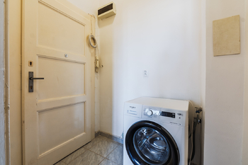 Prodej bytu 1+kk v osobním vlastnictví 23 m², Praha 10 - Strašnice