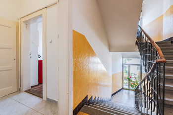 Prodej bytu 1+kk v osobním vlastnictví 23 m², Praha 10 - Strašnice