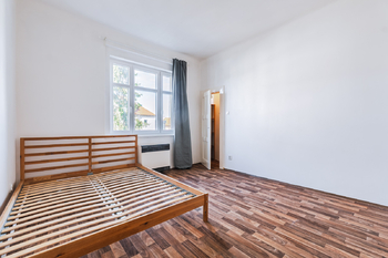 Prodej bytu 1+kk v osobním vlastnictví 23 m², Praha 10 - Strašnice