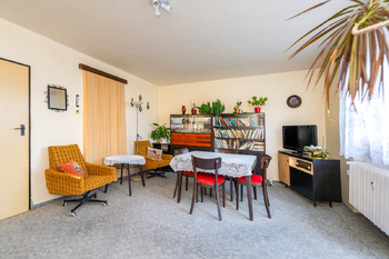 Prodej bytu 2+1 v osobním vlastnictví 69 m², Praha 6 - Liboc